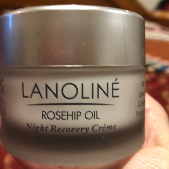 Lanoline Rosehip oil, night recovery creme - Picture 2 of 5